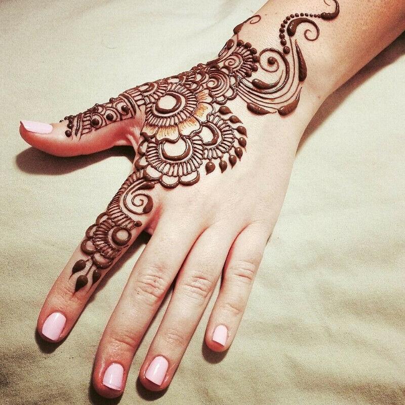 Hena Artist Henna Mehndi Artists Winnipeg Manitoba