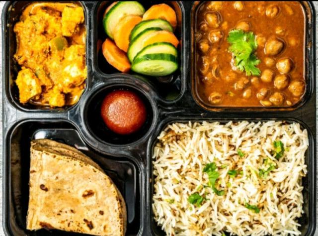 Indian Tiffin Service- Home made fresh food Tiffin Service Barrie Ontario